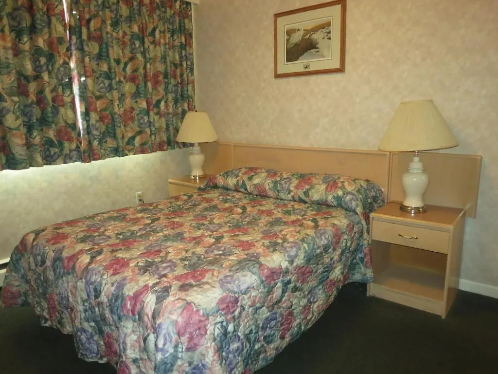 **  Tropicana Suite Hotel Vancouver Canadá